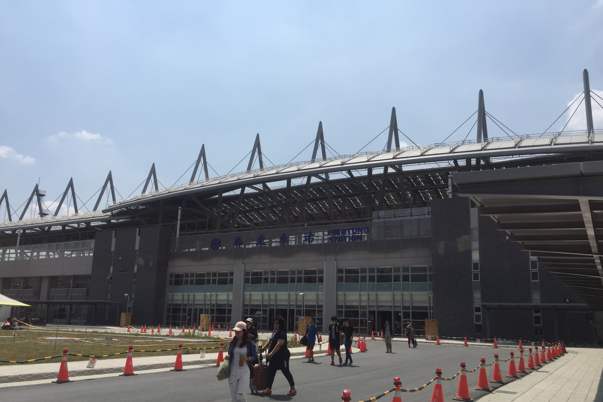 台湾省屏东县屏东市主要的铁路车站——屏东车站